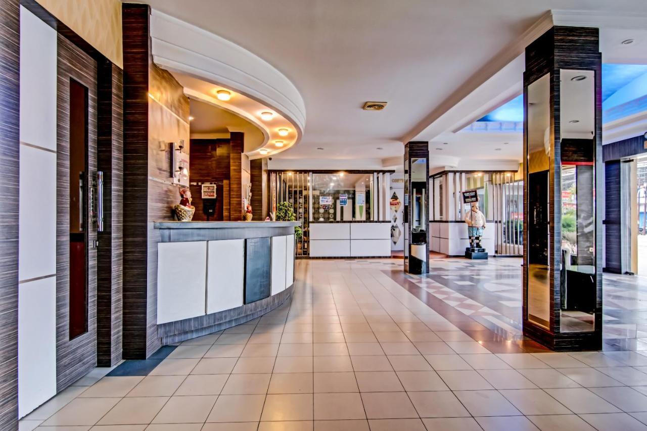 Oyo 90697 Hotel Wisata Dumai Εξωτερικό φωτογραφία
